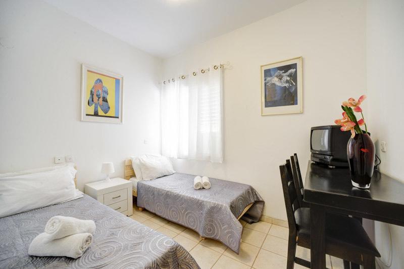 Lovely 1Bd W/ Private Balcony By Sea N' Rent Tel Aviv Oda fotoğraf