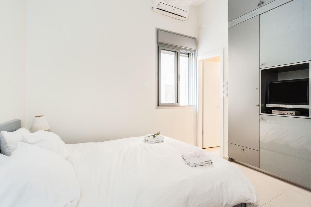 Lovely 1Bd W/ Private Balcony By Sea N' Rent Tel Aviv Dış mekan fotoğraf